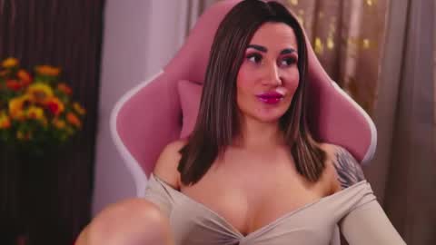 KimSkye online show from 03.08.25