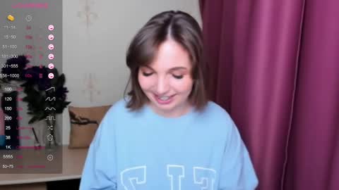 Snapshot of kindhazelhere_ chatting on 01.19.25 Hazel online show from 01.19.25