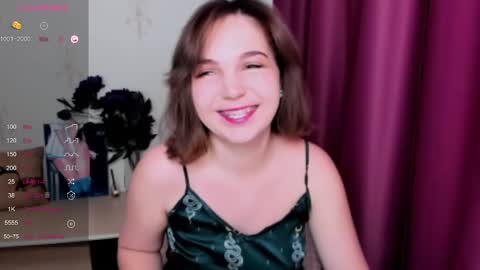 Snapshot of kindhazelhere_ chatting on 02.18.25 Hazel online show from 02.18.25