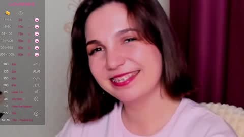 Snapshot of kindhazelhere_ chatting on 02.18.25 Hazel online show from 02.18.25