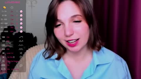 Snapshot of kindhazelhere_ chatting on 03.05.25 Hazel online show from 03.05.25