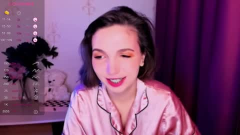 Snapshot of kindhazelhere_ chatting on 11.11.25 Hazel online show from 11.11.25