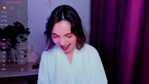 Snapshot of kindhazelhere_ chatting on 11.29.25 Hazel online show from 11.29.25