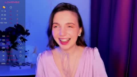 Snapshot of kindhazelhere_ chatting on 12.14.25 Hazel online show from 12.14.25