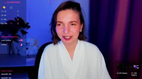 Snapshot of kindhazelhere_ chatting on 12.14.25 Hazel online show from 12.14.25