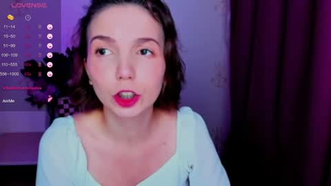 Snapshot of kindhazelhere_ chatting on 07.19.26 Hazel online show from 07.19.26