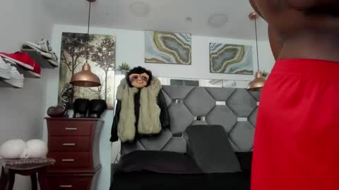 Snapshot of king_fitt_ chatting on 11.18.25 HOT MEN BLACK online show from 11.18.25