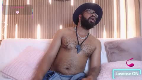 Malik  online show from 10.15.25