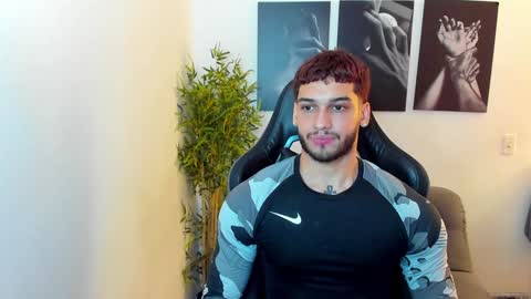 Snapshot of king_of_kings__ chatting on 01.06.25 king_of_kings__ online show from 01.06.25