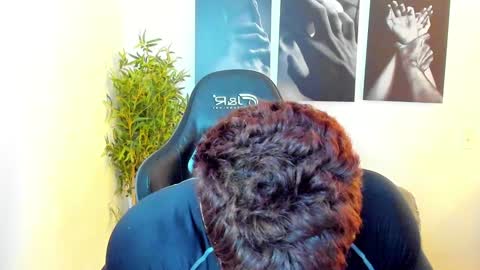 Snapshot of king_of_kings__ chatting on 01.11.25 king_of_kings__ online show from 01.11.25