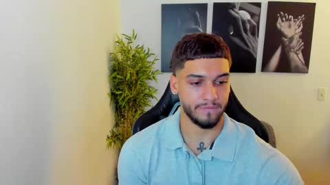 Snapshot of king_of_kings__ chatting on 03.07.25 king_of_kings__ online show from 03.07.25