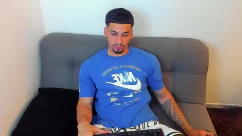 Snapshot of king_of_kings__ chatting on 09.29.25 king_of_kings__ online show from 09.29.25