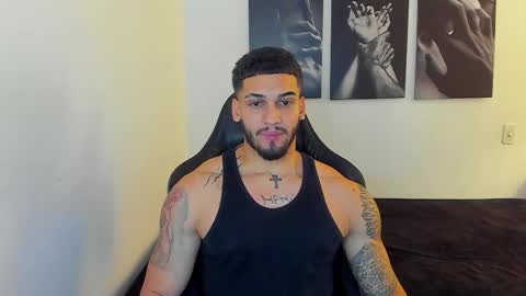 Snapshot of king_of_kings__ chatting on 10.26.25 king_of_kings__ online show from 10.26.25