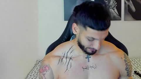 Snapshot of king_of_kings__ chatting on 11.11.25 king_of_kings__ online show from 11.11.25