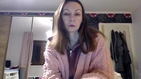 Snapshot of kingandprincess chatting on 11.16.25 sexysexyhotwetpinkredpussy online show from 11.16.25