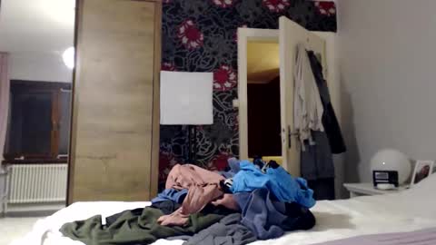 Snapshot of kingandprincess chatting on 12.04.25 sexysexyhotwetpinkredpussy online show from 12.04.25