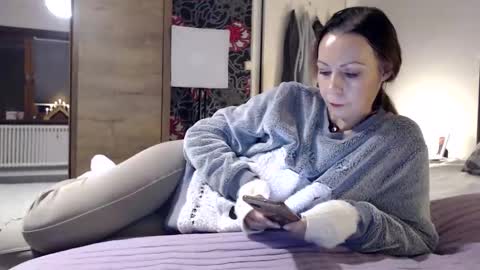 Snapshot of kingandprincess chatting on 12.15.25 sexysexyhotwetpinkredpussy online show from 12.15.25