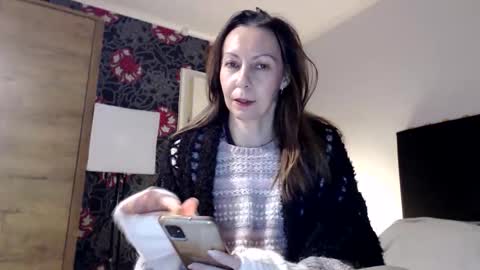 Snapshot of kingandprincess chatting on 12.16.25 sexysexyhotwetpinkredpussy online show from 12.16.25