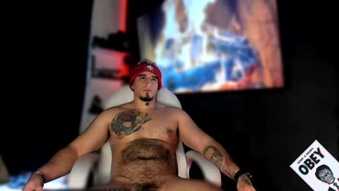 King Bear online show from 02.07.25