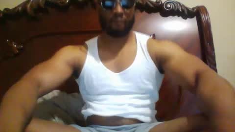 Snapshot of kingdreck28 chatting on 02.04.25 kingdreck28 online show from 02.04.25