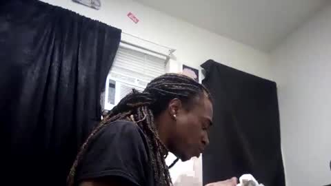 Snapshot of kingecstasyxxx chatting on 11.04.25 KingEcstasyXXX online show from 11.04.25