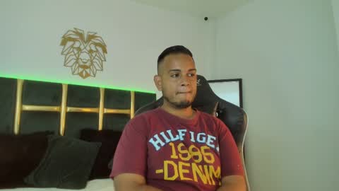 Snapshot of kingg_jay chatting on 06.08.26 kingg_jay online show from 06.08.26