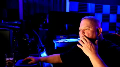 Snapshot of kingjamesviii chatting on 01.04.25 King James VIII online show from 01.04.25