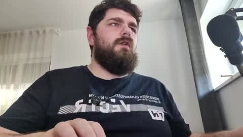 Snapshot of kingmarti chatting on 01.27.25 Marti online show from 01.27.25