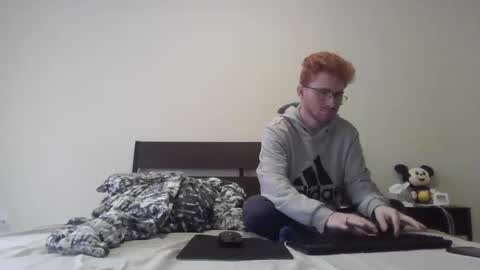 Snapshot of kingoffootfetish chatting on 03.12.25 Master King Tommy online show from 03.12.25