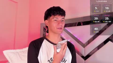  A L E X  online show from 01.29.25