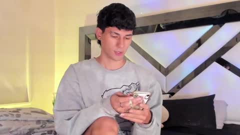  A L E X  online show from 02.13.25