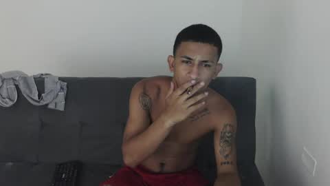 Snapshot of kings_latins chatting on 06.18.26 DOMINANT ALPHA KINGS online show from 06.18.26