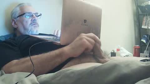 Snapshot of kingtongue10 chatting on 12.03.25 kingtongue10 online show from 12.03.25