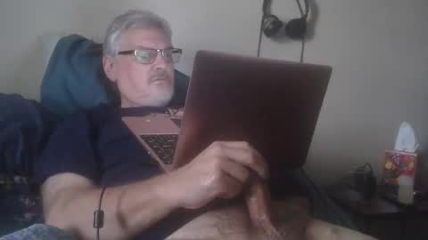 Snapshot of kingtongue10 chatting on 02.17.26 kingtongue10 online show from 02.17.26