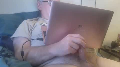 Snapshot of kingtongue10 chatting on 02.27.26 kingtongue10 online show from 02.27.26