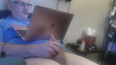 Snapshot of kingtongue10 chatting on 03.10.26 kingtongue10 online show from 03.10.26