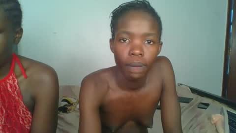 Snapshot of kinky_aria chatting on 10.24.25 kinky_aria online show from 10.24.25