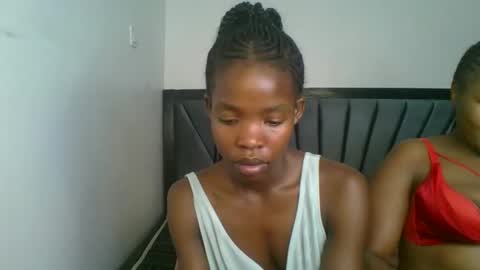 Snapshot of kinky_aria chatting on 12.04.25 kinky_aria online show from 12.04.25