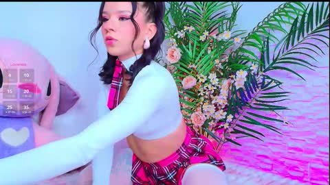 Snapshot of kinky_karo chatting on 11.01.25    online show from 11.01.25