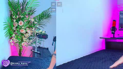 Snapshot of kinky_karo chatting on 11.18.25 online show from 11.18.25