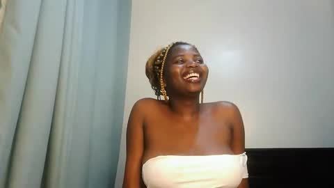 Snapshot of kinky_lola1 chatting on 10.23.25 Lola online show from 10.23.25