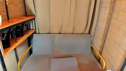 Snapshot of kinky_new_bombshell chatting on 10.17.25 MISTRESS Julie online show from 10.17.25