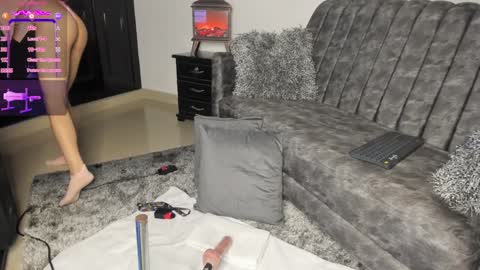 Snapshot of kinky_polar chatting on 12.03.24 Polar online show from 12.03.24