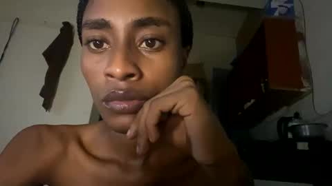 Snapshot of kinkybby_ chatting on 12.05.25 kinkybby_ online show from 12.05.25