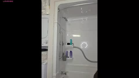 Maysie and Hunter online show from 04.06.26