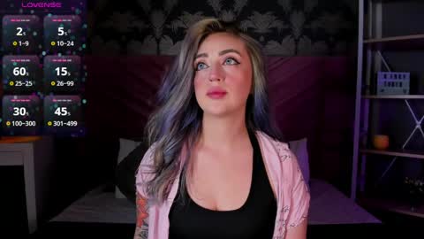  Sara  online show from 04.14.26