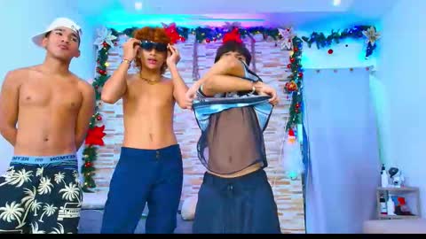 kinkyhousexxx online show from 11.17.25