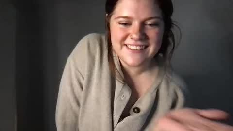 Snapshot of kinkykatiekleinsmithe chatting on 11.11.25 KinkyKatieKleinsmithe online show from 11.11.25