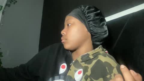 Bunniii online show from 02.06.25