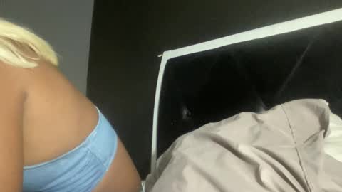 Bunniii online show from 02.09.25